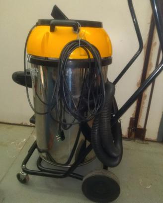 aspirapolvere potente con 2 motori