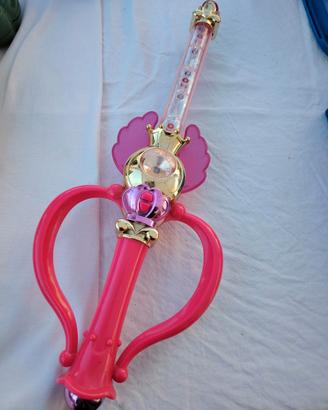 Scettro Kaleido Moon) di Sailor Moon.