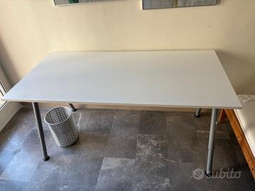 Scrivania ikea galant