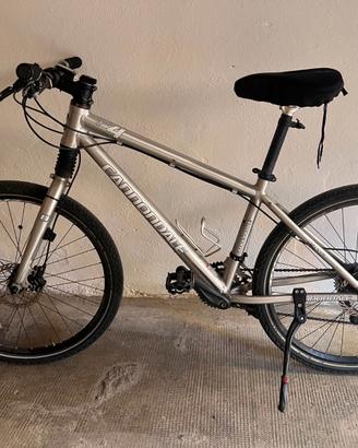 Cannondale F4 MTB in alluminio