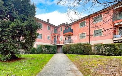 BILOCALE AL PIANO TERRA CON GIARDINO, POSTO AUTO E