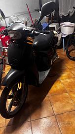 Scarabeo 50cc aprilia
