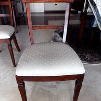 Sedie in legno con copertura in seta