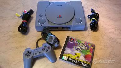 PLAYSTATION PRIMA SERIE + 1 JOYSTICK + 1 GIOCO
