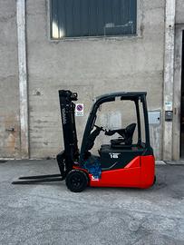 CARRELLO ELEVATORE