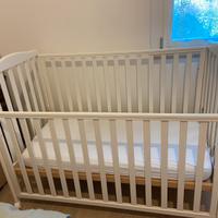 Lettino laccato bianco