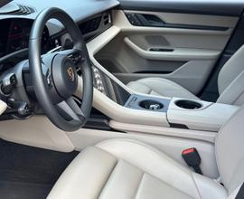 Porsche Taycan 4 Cross Turismo-Brewstergreen extra
