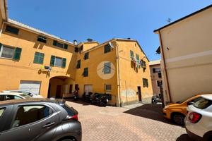 5 LOCALI A GENOVA