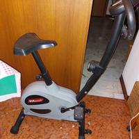 Cyclette da camera usata. Robusta e stabile.