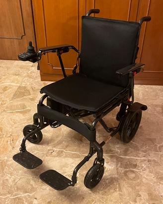 SEDIA A ROTELLE ULTRALEGGERA elettrica
