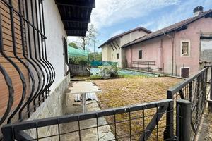 CASA SEMINDIPENDENTE A COASSOLO TORINESE