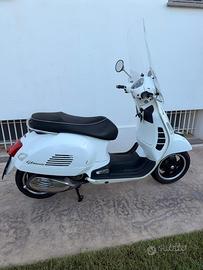 Vespa GTS 300 Super