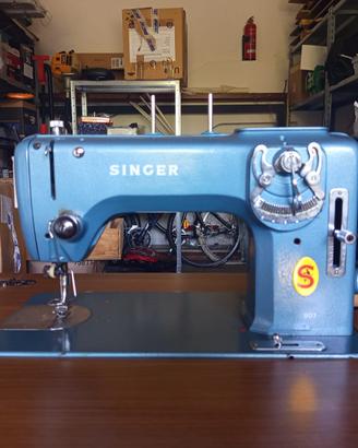 Macchina da cucire Singer 807