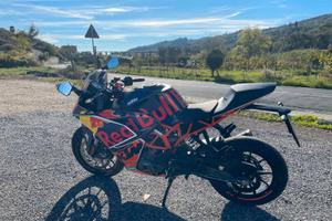 KTM 390 RC versione RedBull