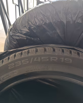 4 Gomme Invernali 235/45 R19 99V XL Nokian Snowpro