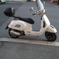 Piaggio Vespa 300 GTS - 2017