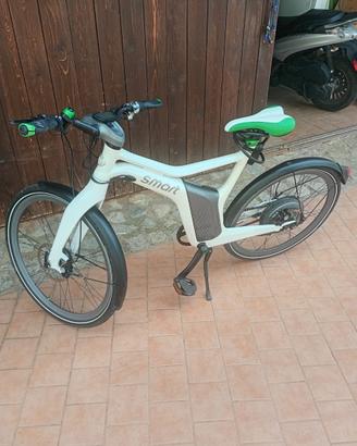Bici elettrica Smart di mercedes