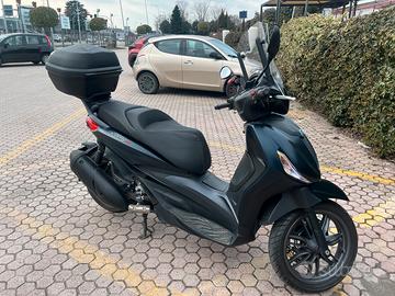 Piaggio beverly 300 hpe