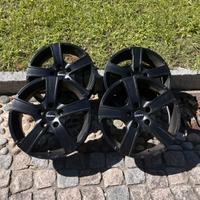 Cerchi in lega MOMO WIN PRO BLACK