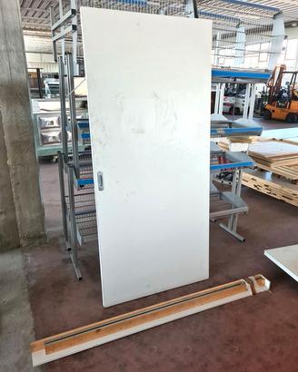 Porte vai e vieni e scorrevoli da sala usate