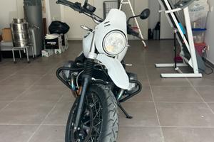 BMW NINE T URBAN GS pari al nuovo