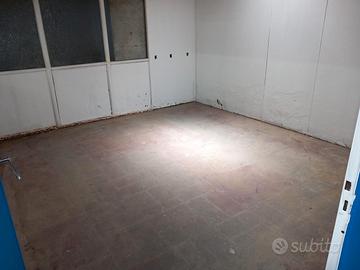 Autorimessa magazzino deposito