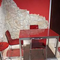 tavolo da pranzo e sedie