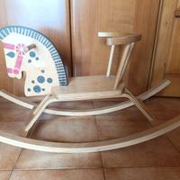 Cavallino a dondolo in legno