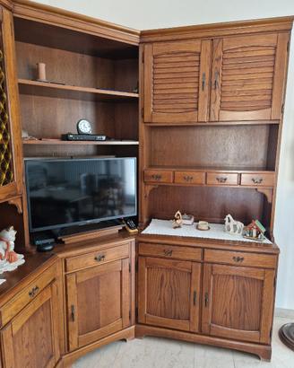 Arredo soggiorno molto ben conservato!