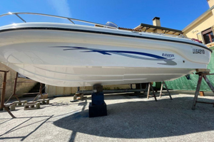 Fuoribordo open Ranieri voyager 19