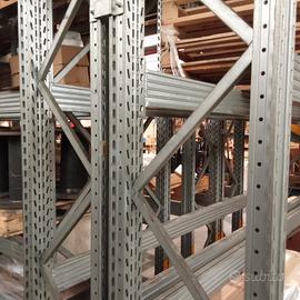 scaffale porta pallet
