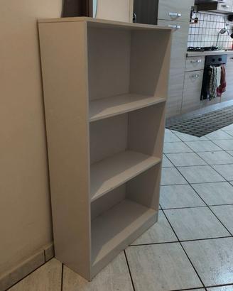 Libreria a tre mensole