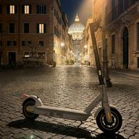 ⚡️NINEBOT MAX G30LE – 30 km/h – PARI AL NUOVO ⚡️