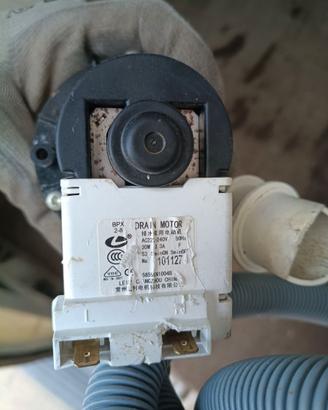 Pompa scarico lavatrice completa di filtro e tubo