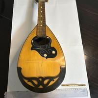 Antico Mandolino Artigianale con inserti in madrep