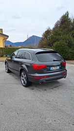 AUDI Q7 3.0 TDI QUATTRO S LINE -TETTO- 7 POSTI!!