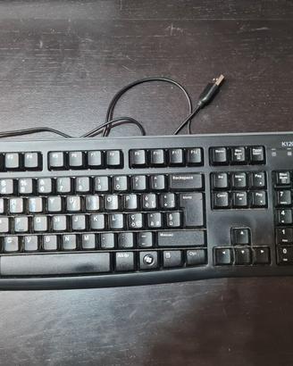 Logitech K120 Tastiera QWERTY