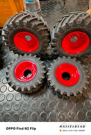 Gomme e cerchi Lesu per Fendt 1050 aoue