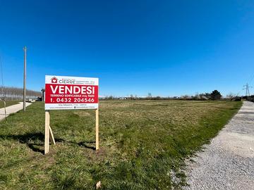 San Giorgio di Nogaro, ampio Terreno da 9600 mq
