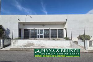 San Nicolò d'Arcidano - Commerciale