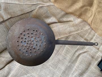 Padella per castagne