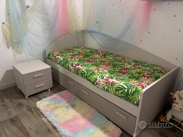 Letto contenitore e comodino