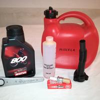 1L Motul 800, dosatore e tanica 5L