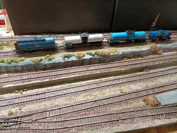 Convoglio 4 carri cisterna marche diverse original