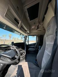 Iveco ecostralis 460 EURO6 + rimorchio