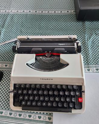 Macchina da scrivere Triumph anni 70