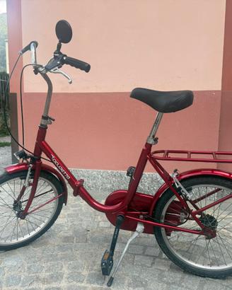 Bicicletta rossa stile Graziella