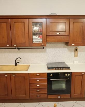 Cucina completa in legno + elettrodomestici
