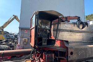 PRESSA BONFIGLIOLI CON GRU SCARRABILE ARIETE 2005