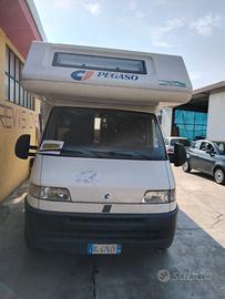 CAMPER MANSARDATO 6 POSTI